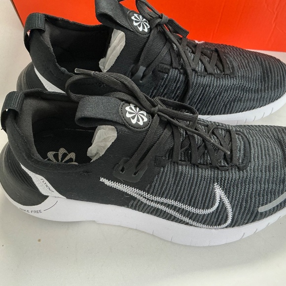 Nike Free RN FK Next Nature, Black/White W. Size 9.5/ M. Size 8 - Picture 3 of 8